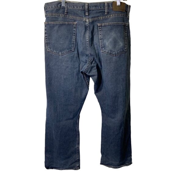 Wrangle Men Premium Denim Jeans Size 36 x 29 Relaxed Straight Blue Small Flaw - Picture 2 of 9